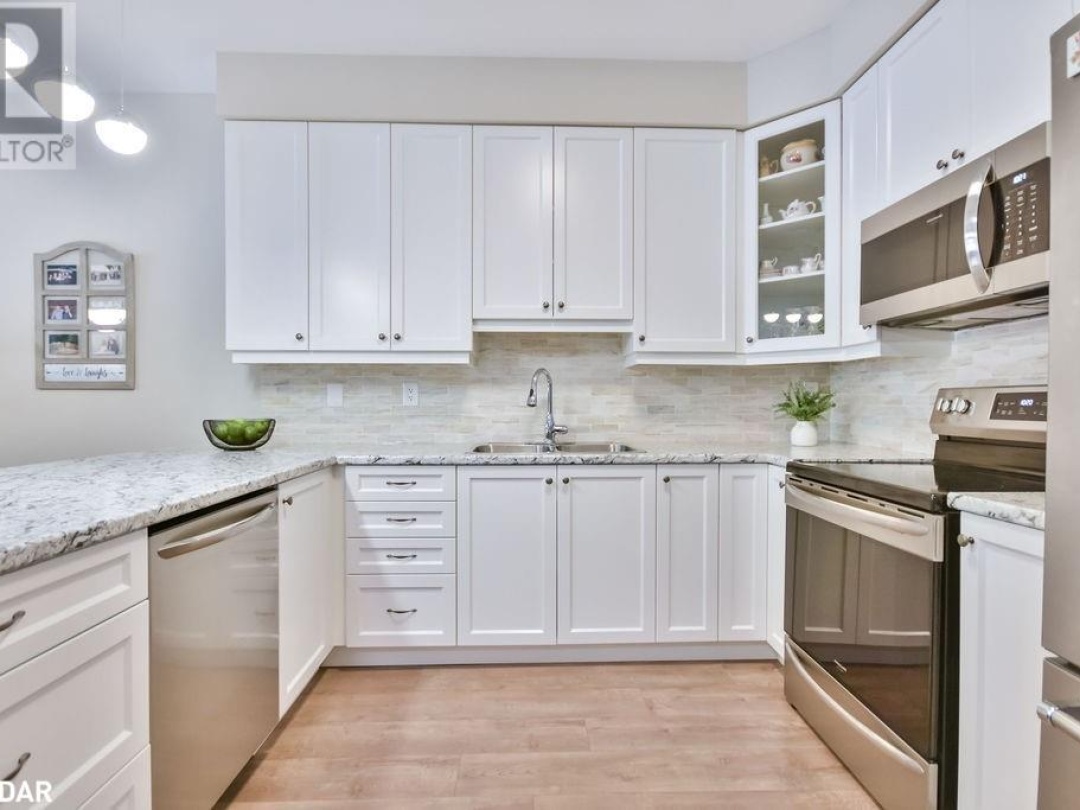 19 LEANNES Way, Orillia
