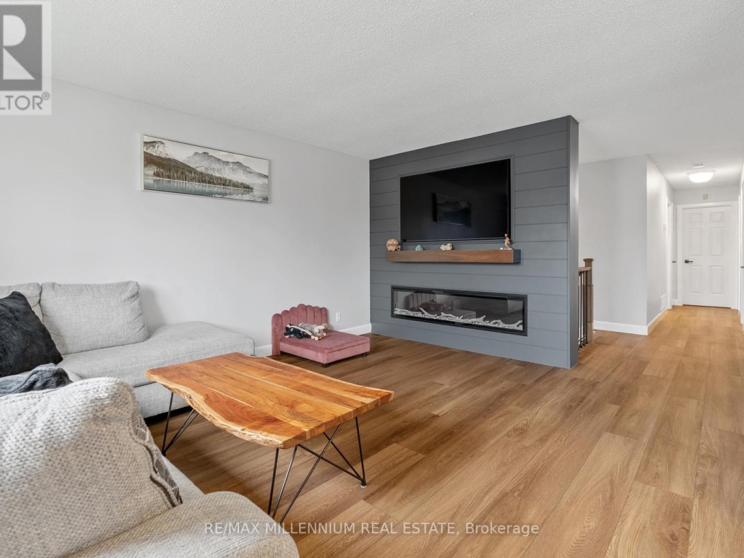 39 TOBOGGAN HILL DRIVE, 