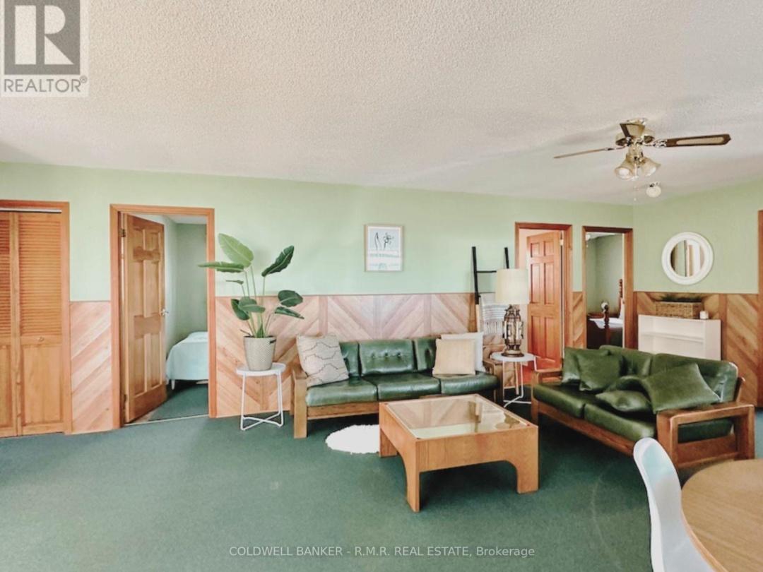 3493 Southwood Beach Boulevard, St John Lake