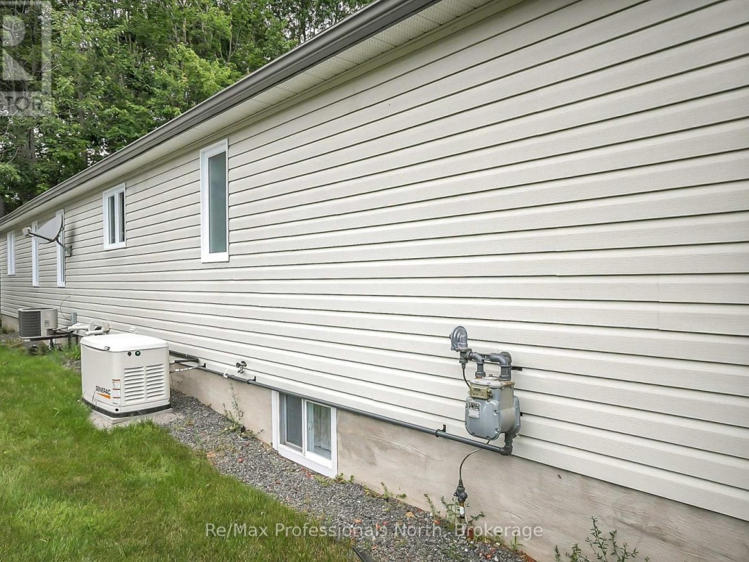 136 HEDGEWOOD LANE, 