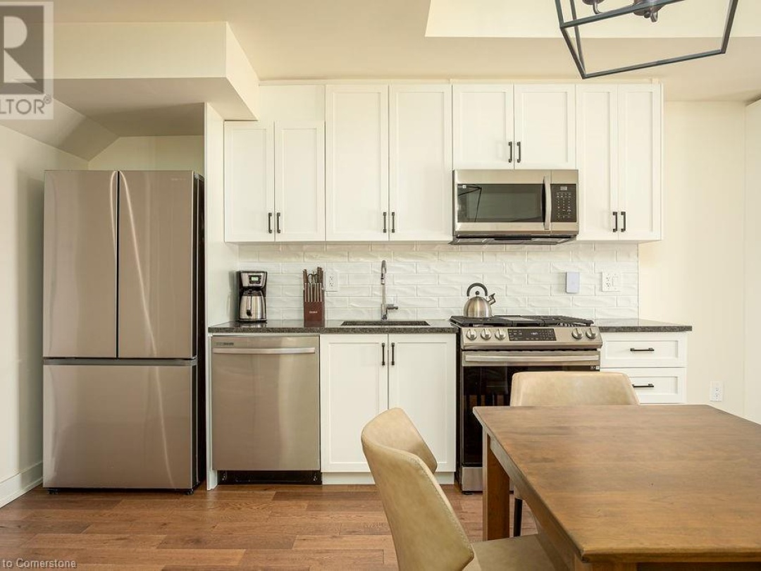 1869 Muskoka 118 Road W Unit# Btv 105, Lake Muskoka