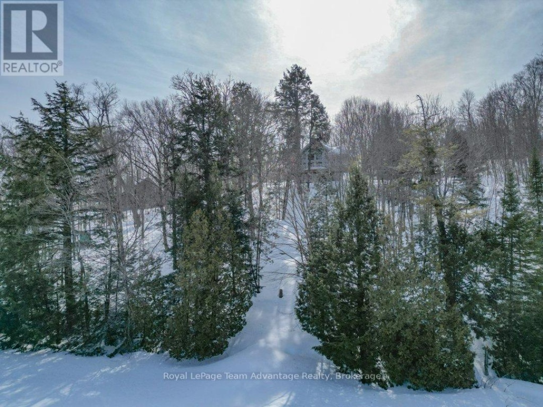 63 Maple Drive, Bay Lake