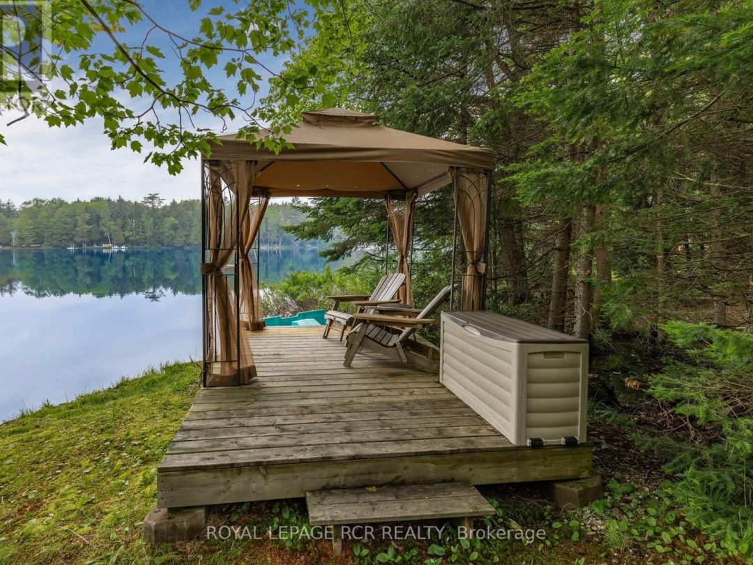 1034 BIRD LAKE CRESCENT, 