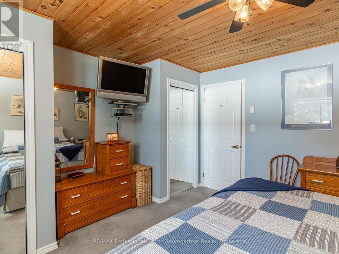 6258 Haliburton Lake Road, Haliburton Lake
