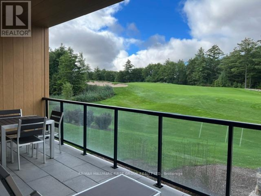 104 - 120 CARRICK TRAIL, 
