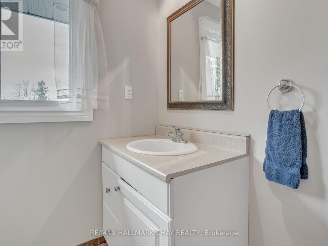138 Lake Dalrymple Road, Dalrymple Lake