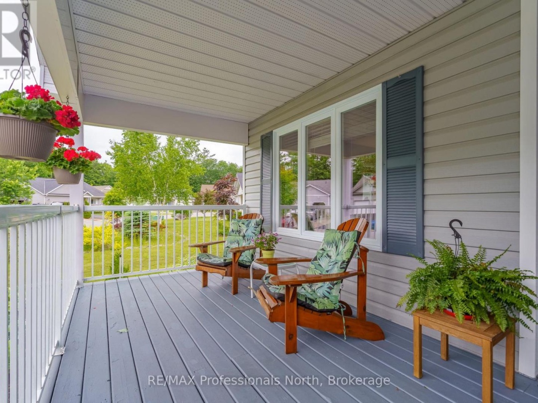 4 RED MAPLE COURT, 