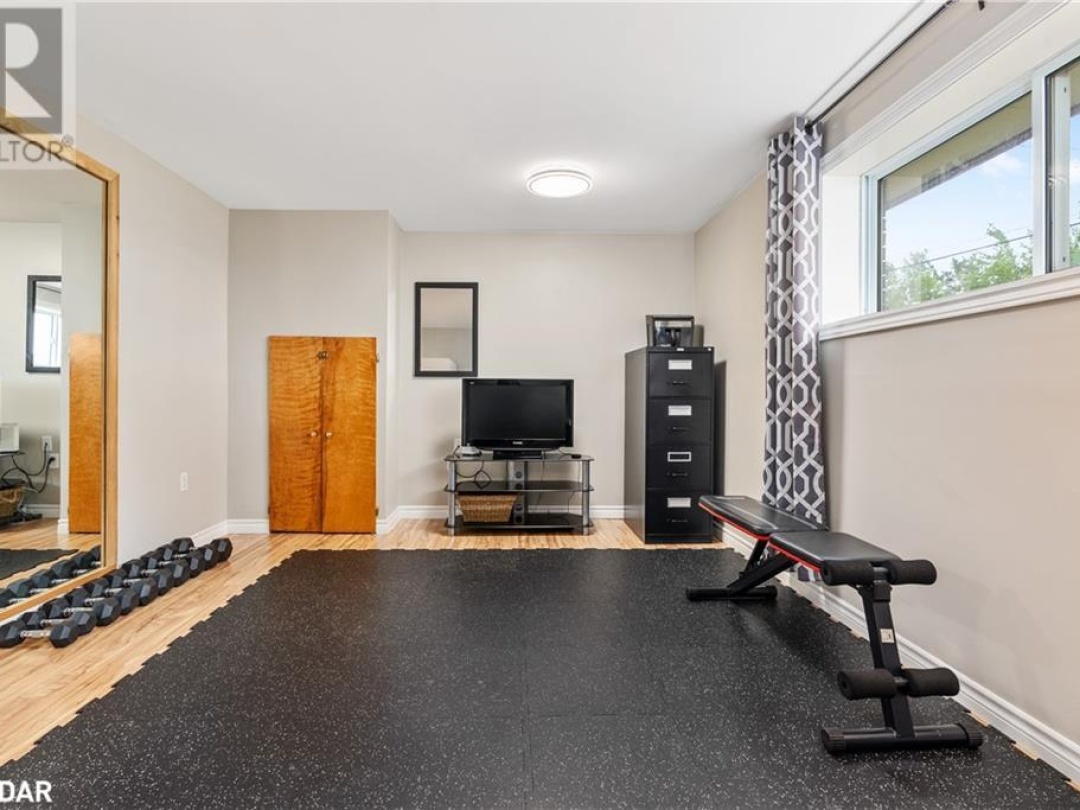 9881 12 Highway, Warminster