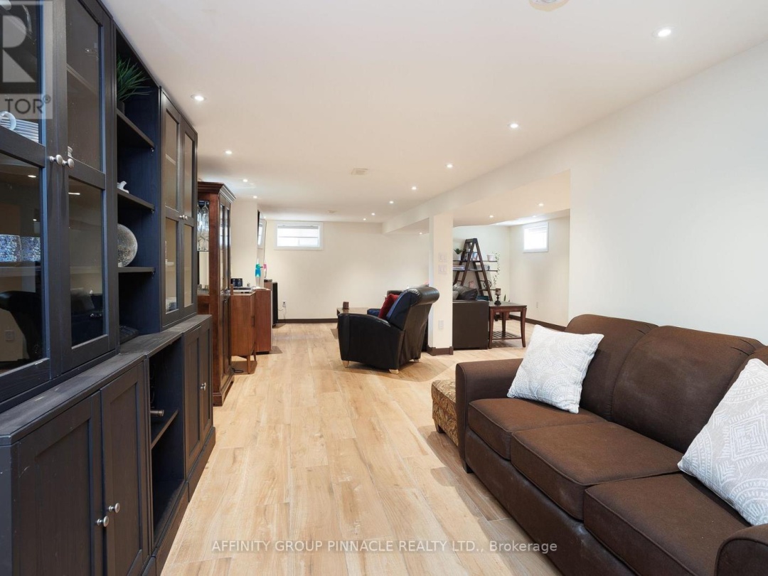 1385 FURNISS DRIVE, 