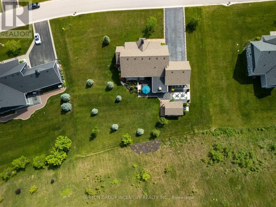 22 THOROUGHBRED DRIVE, 