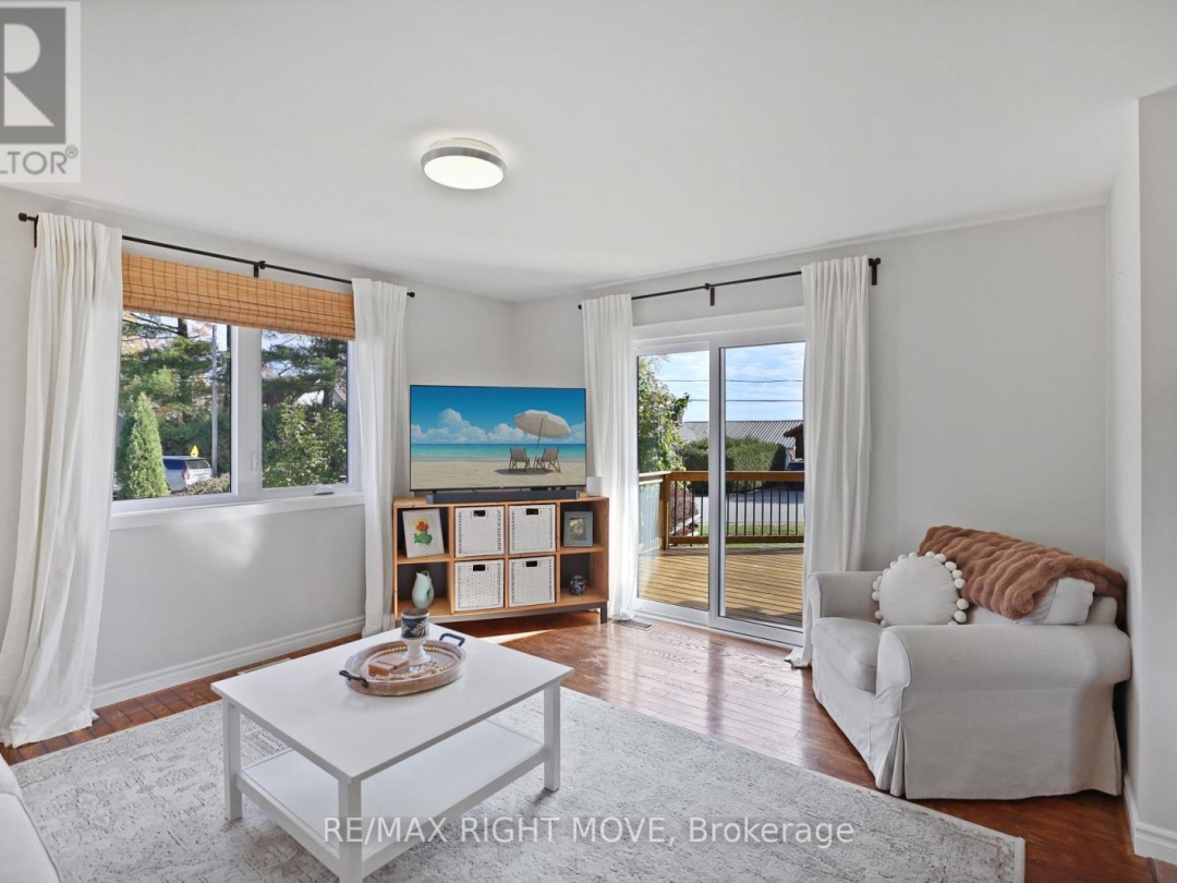 2900 LAKESIDE DRIVE, 