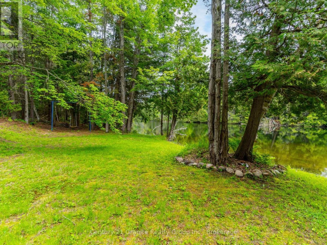 86 BOYCE TRAIL, 