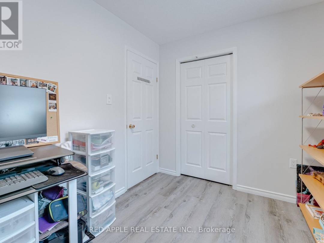48 Louise Lane, Orillia