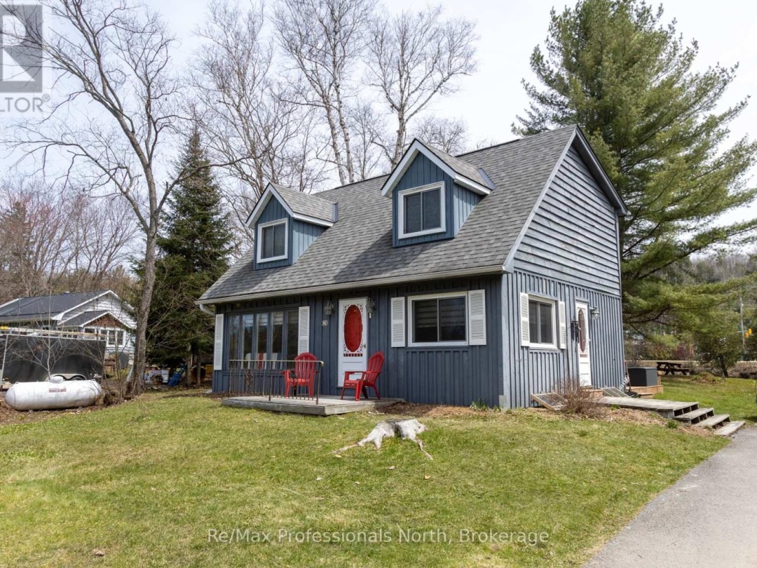80 Invergordon Avenue, Gull Lake