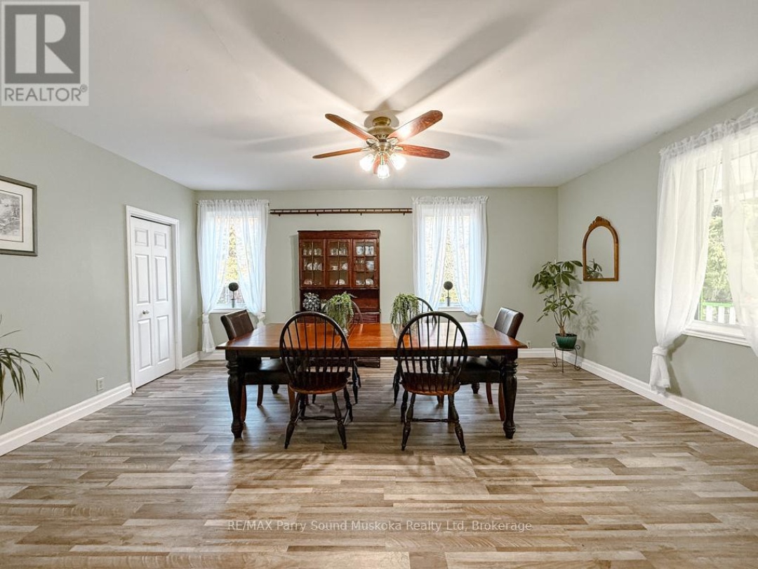 1862 DIVISION ROAD W, 