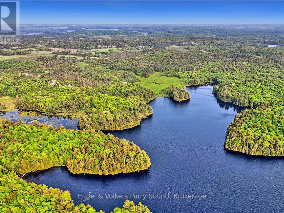 53 BIRDWOOD LANE, Harris Lake