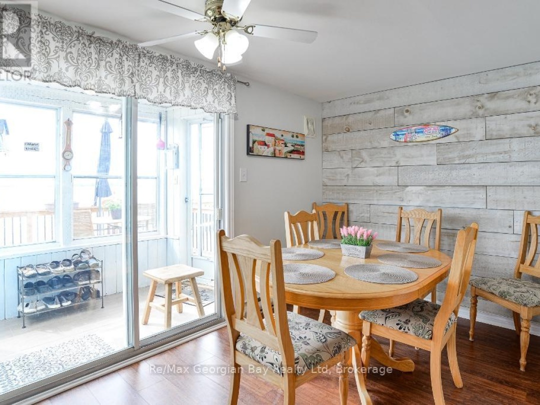 BEACH CHALET #3 - 1230 GRANDVIEW LODGE ROAD, 