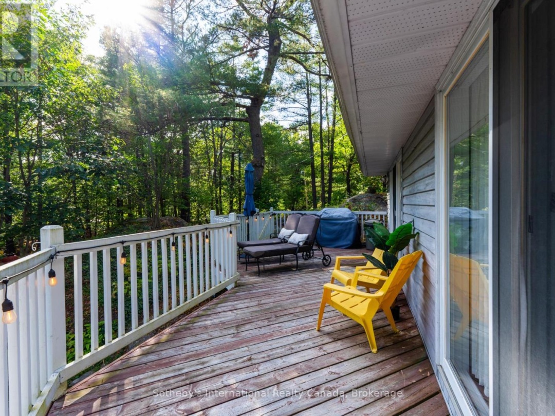 1060 NORTH KAHSHE LAKE ROAD, 