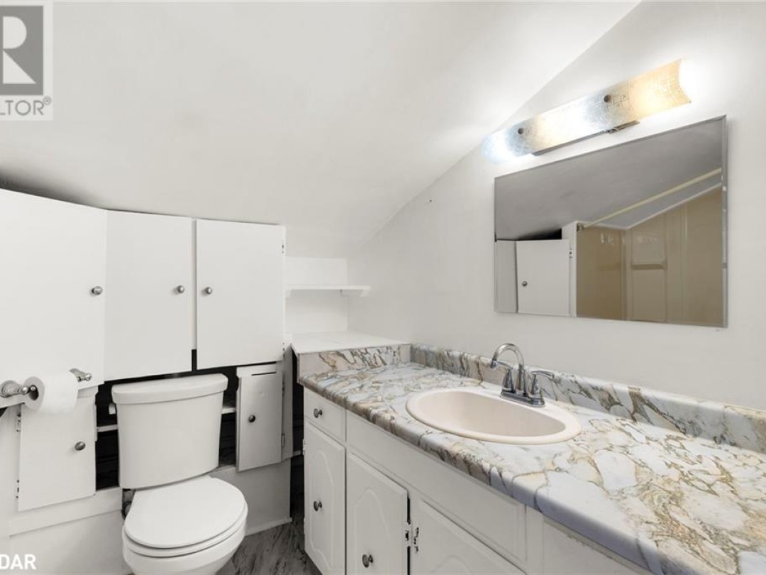 3 COURTLAND Street, 