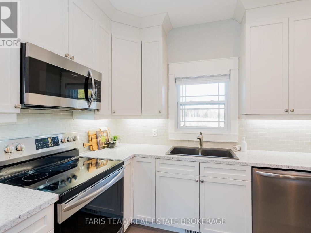 7589 CRONK SIDE ROAD, 