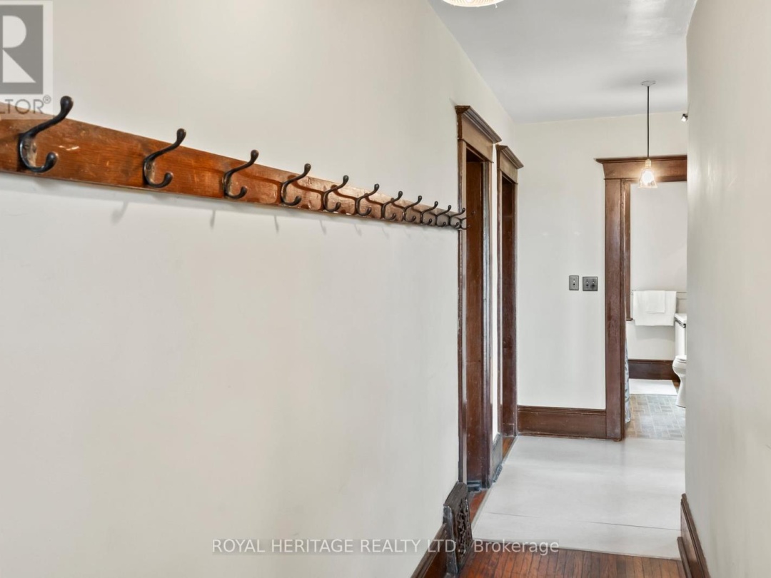 901 CRESSWELL ROAD, 