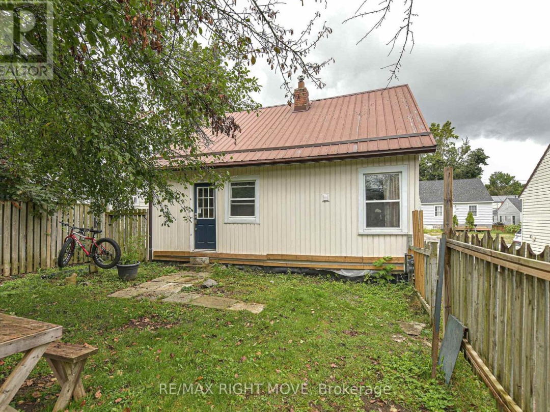 18 ALBANY AVENUE, 
