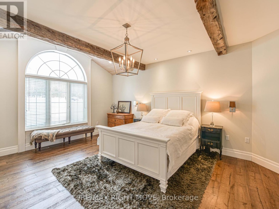 1263 Hawk Ridge Crescent, Severn