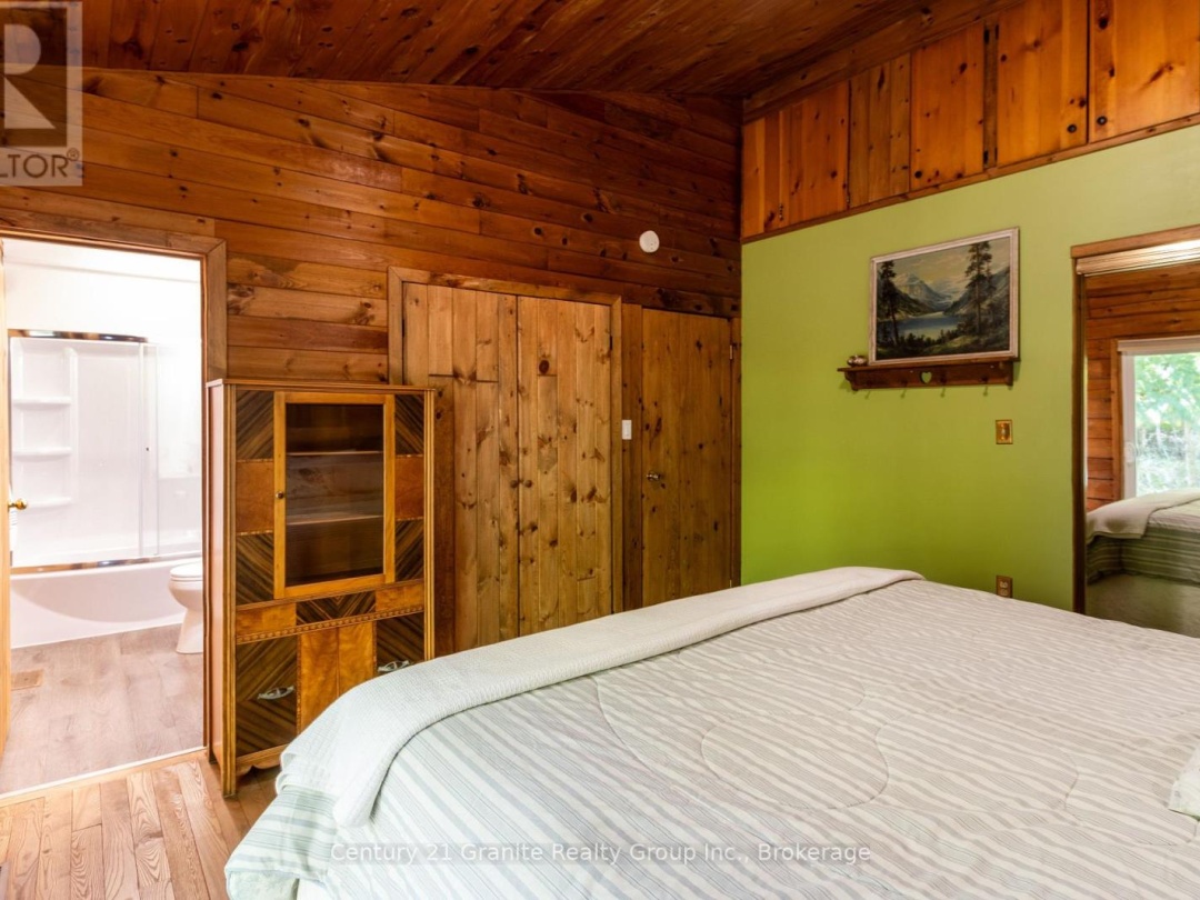 1054 THE NARROWS TRAIL, 