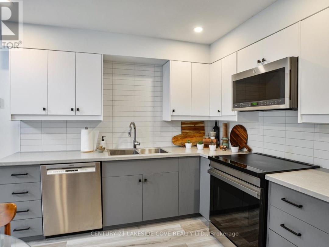 Unit 13 31 Laguna Parkway, Lake Simcoe