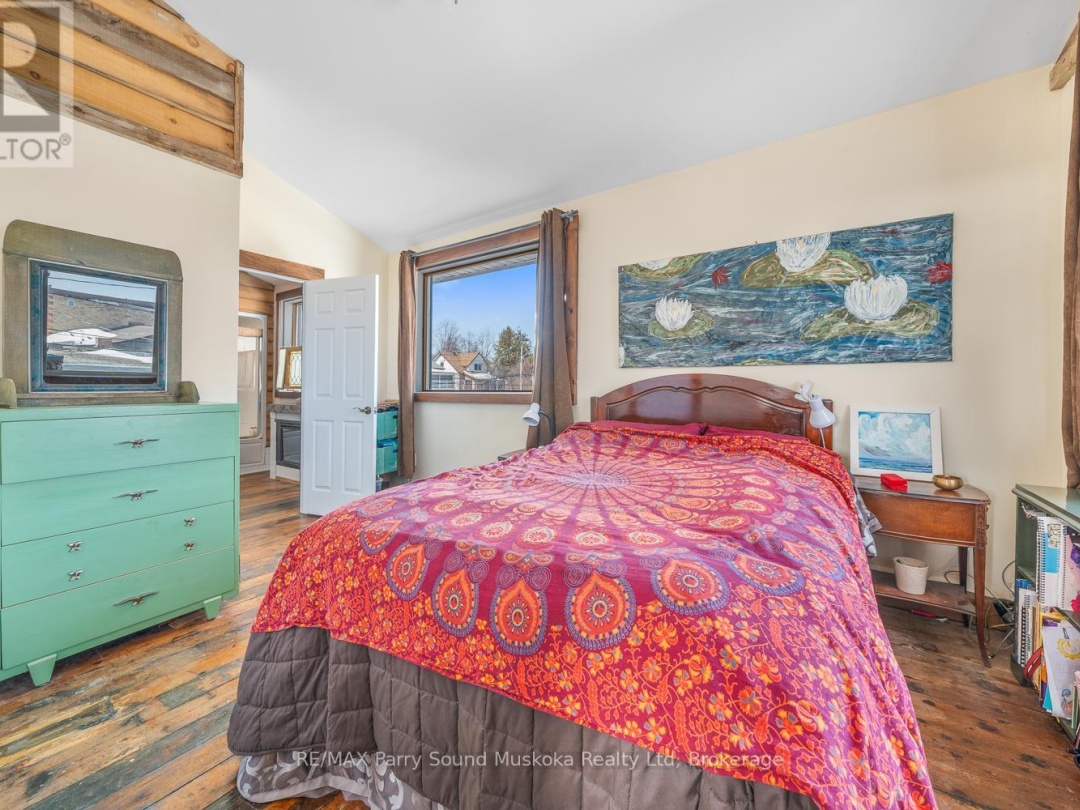 47 GIBSON STREET, Parry Sound