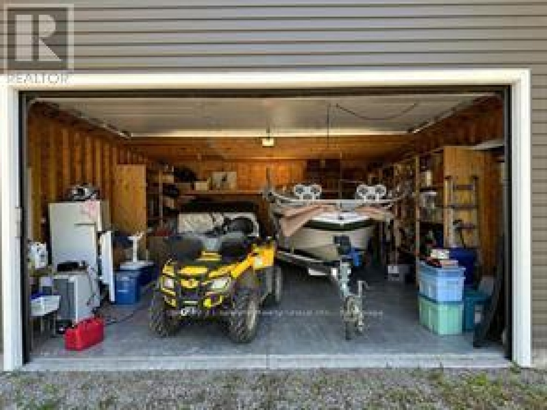 118 Griffin Drive, Four Mile Lake