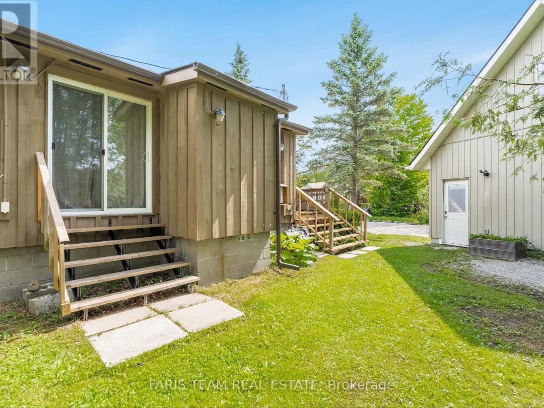 4 SCHOONER LANE, 