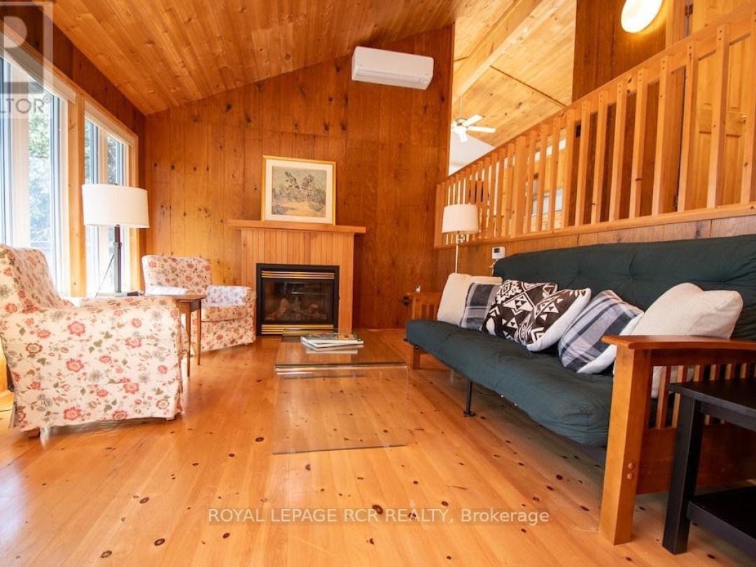 24 Juniper Crescent, Four Mile Lake