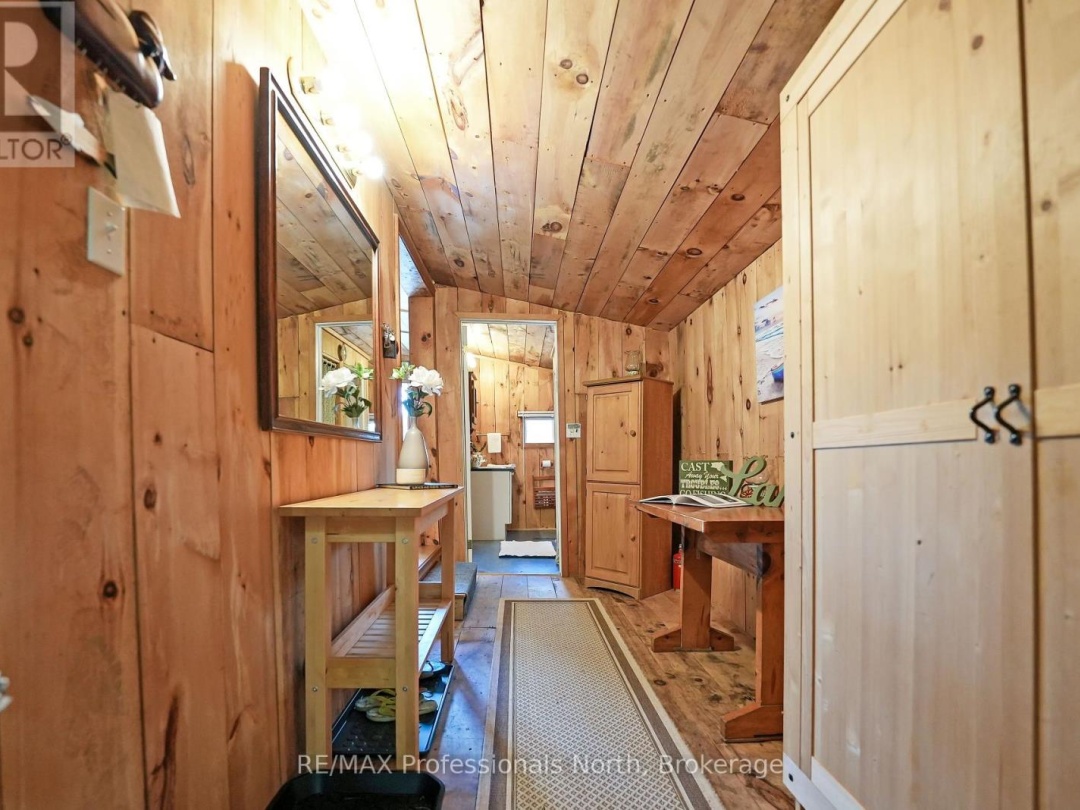 1056 KODIAK TRAIL, Glamor Lake