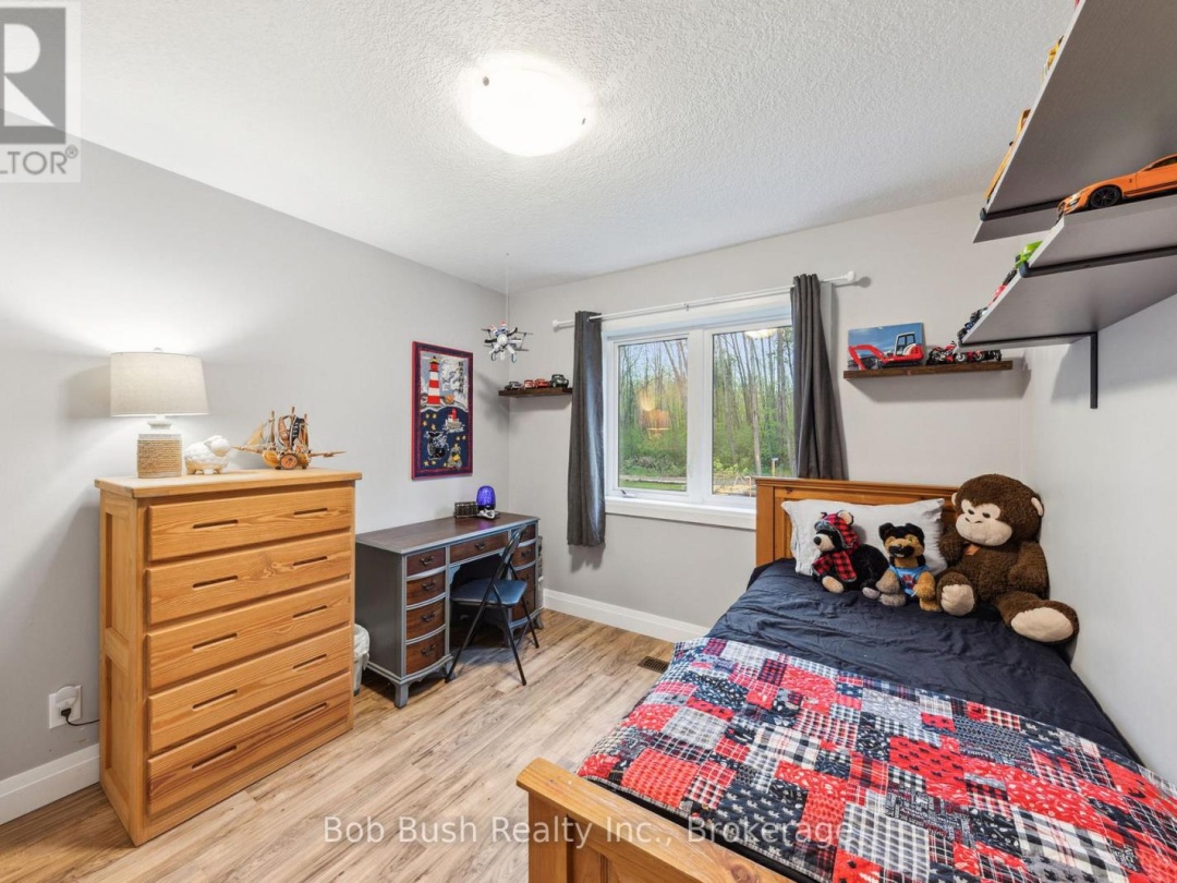 4 Davis Drive, Georgian Bay
