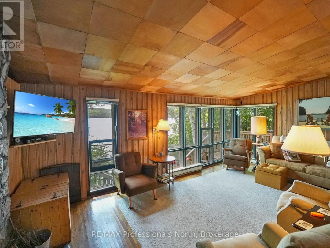 1089 AUTUMN LANE, 