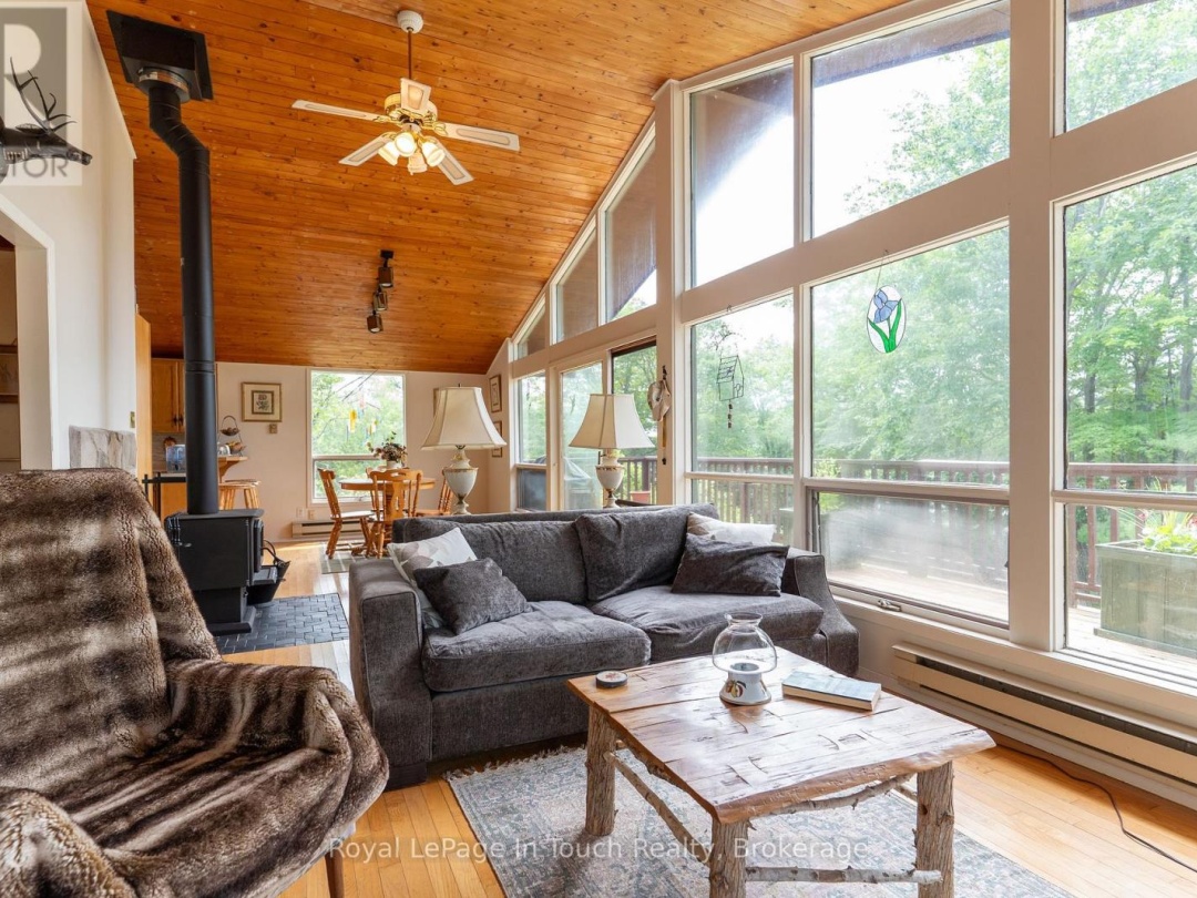 3098 ISLAND 1040, 