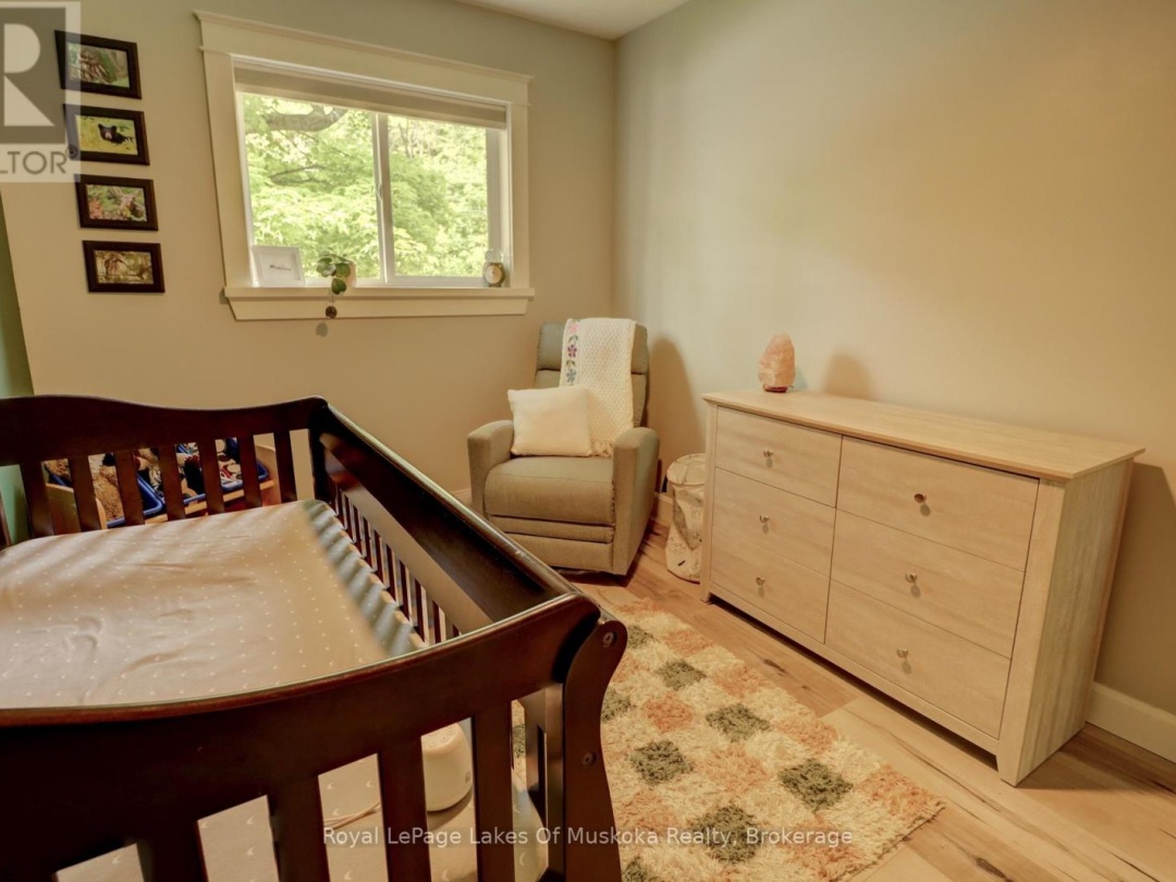 38 FLORENCE STREET W, 