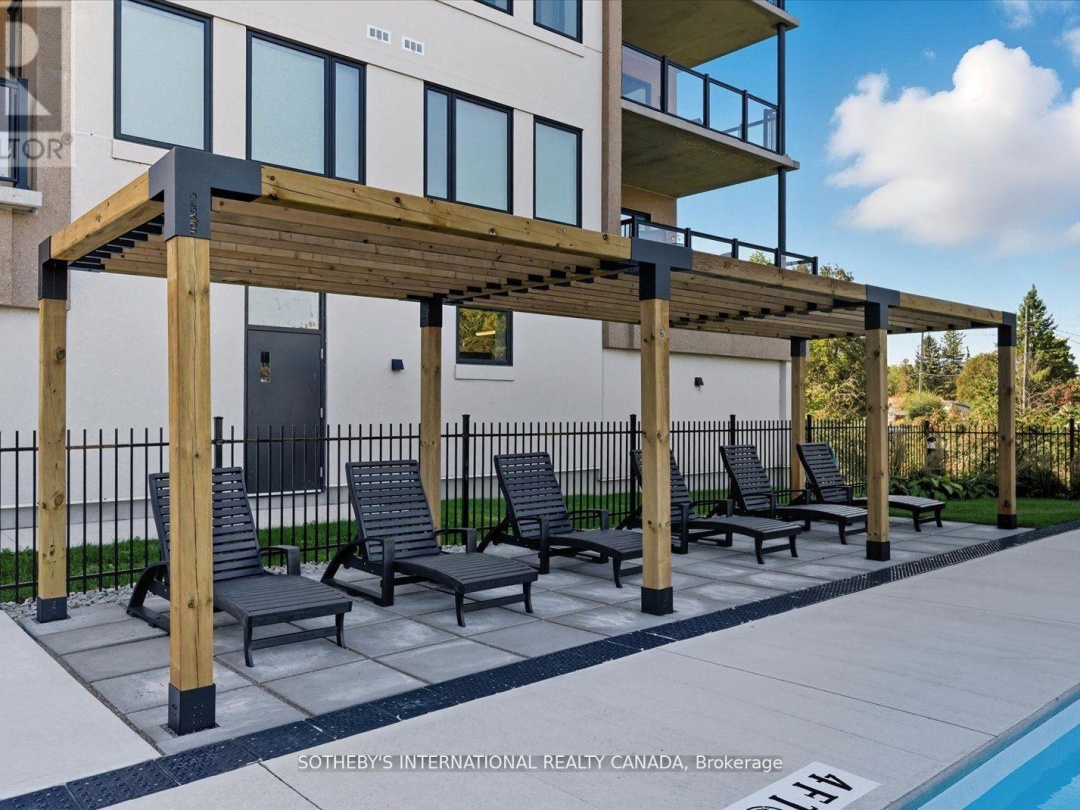 306 - 19B WEST STREET N, 