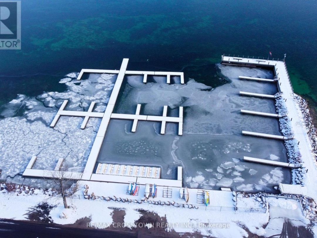401 90 Orchard Point Road, Lake Simcoe