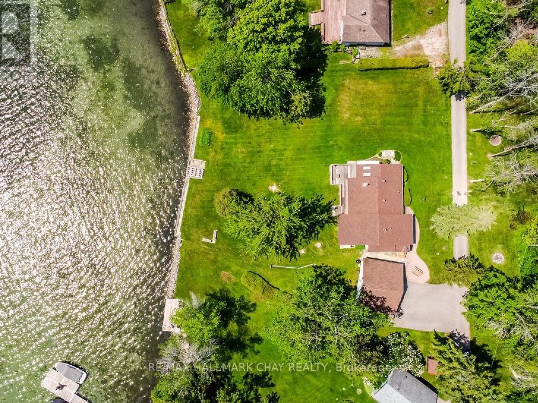 5566 Gray's Bay Road, Lake Couchiching