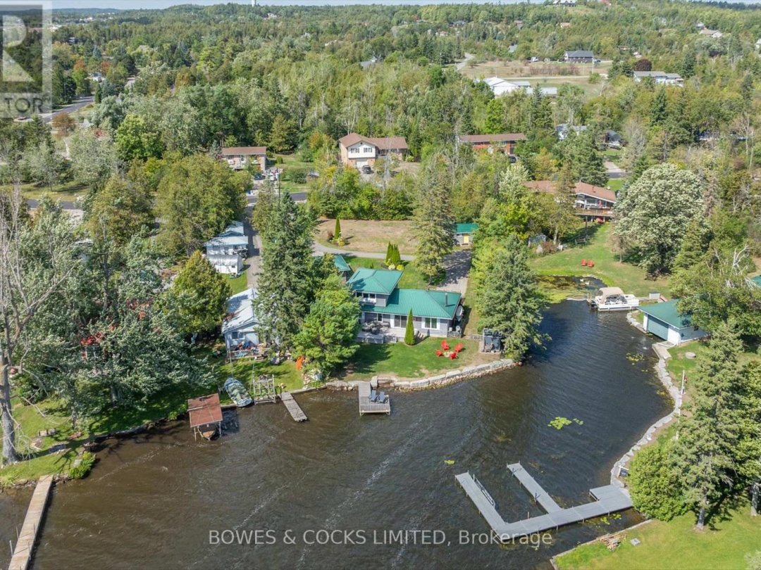 32 STURGEON GLEN ROAD, 