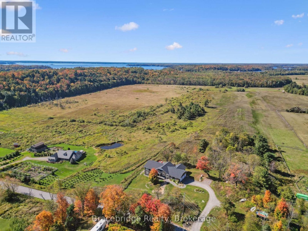 1006 STEPHENS BAY ROAD, 