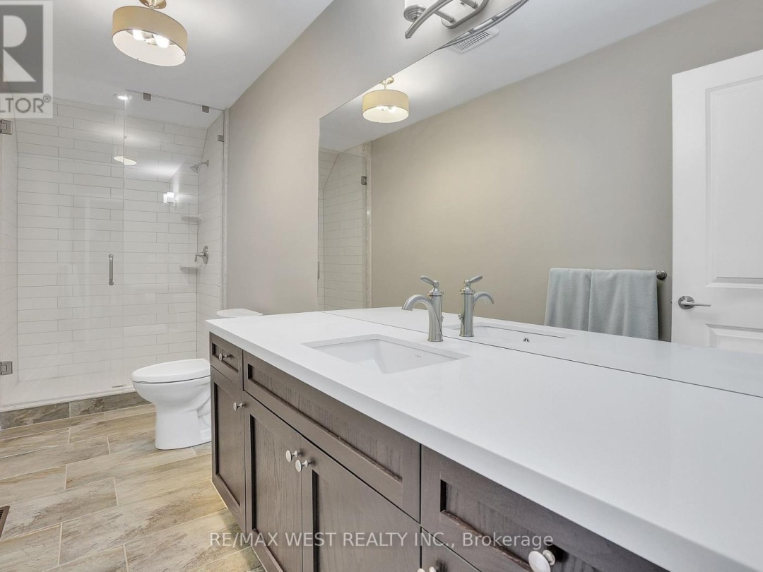8 WESTWIND COURT, 
