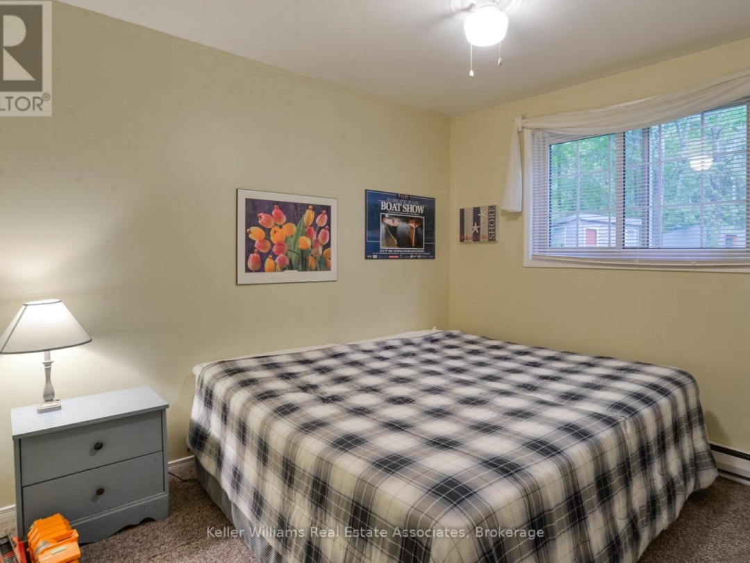 1029 LAKESHORE DRIVE, Lake Muskoka
