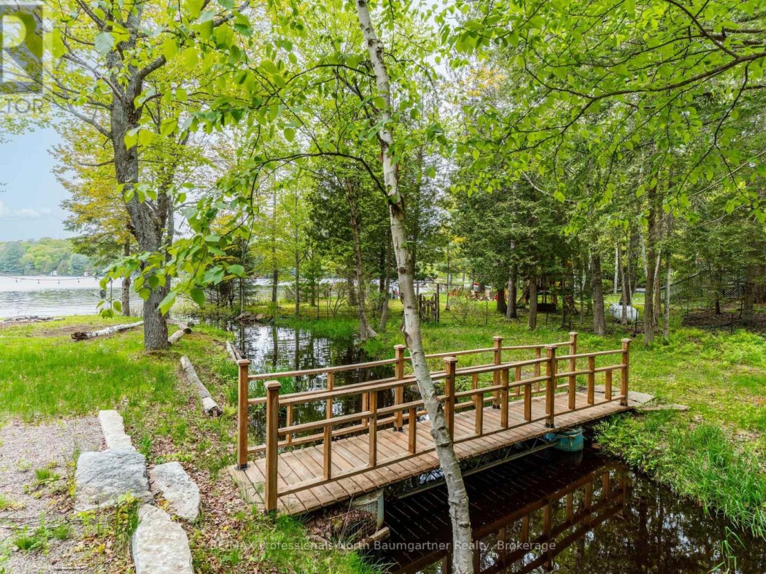 1088 Gravel Pit Drive, Canning Lake