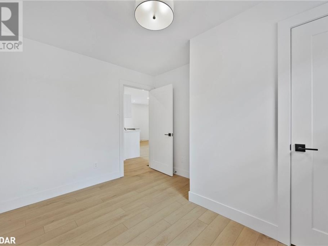 185 SILVER BIRCH CRES Crescent, 