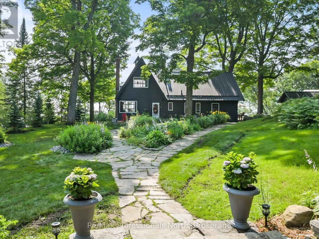 95 PEN LAKE POINT ROAD, 