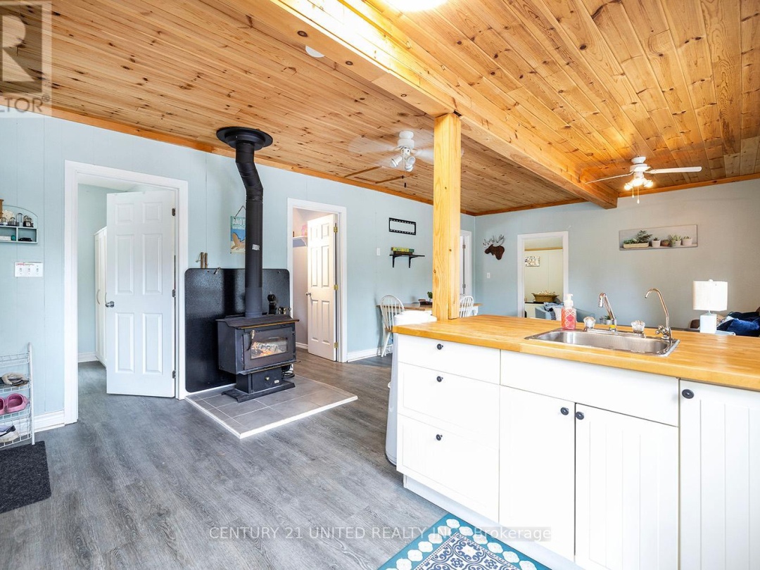 11085 Gull River, Gull Lake
