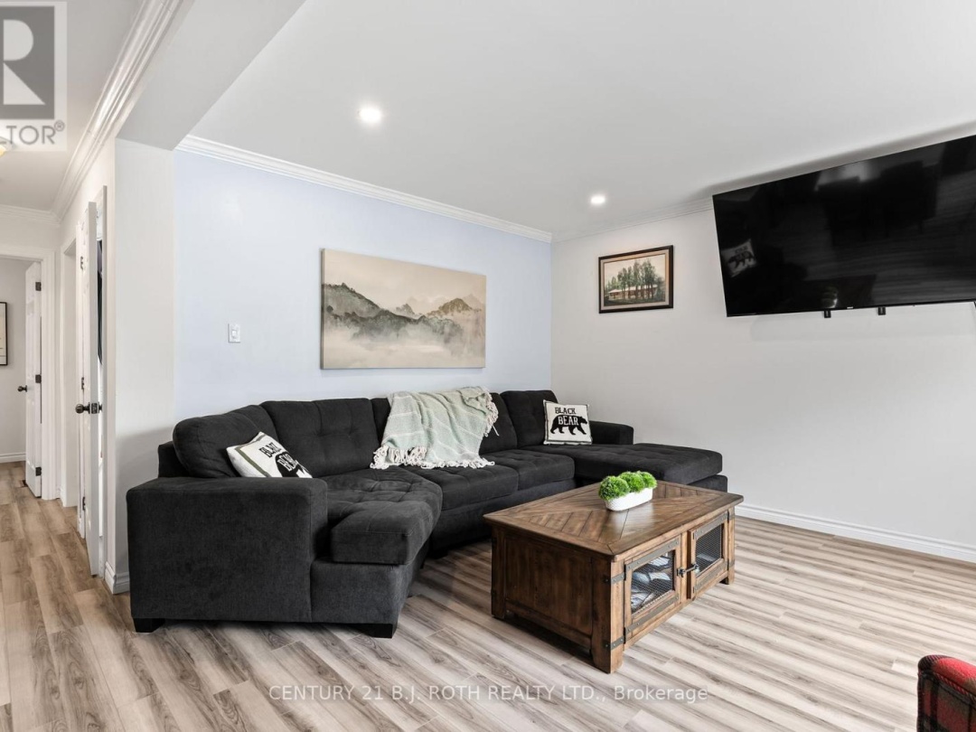 1065 HENDERSON'S ROAD, Minden Hills (Lutterworth)